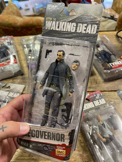 action figure the Governor The Walking Dead Mcfarlane Retrogame