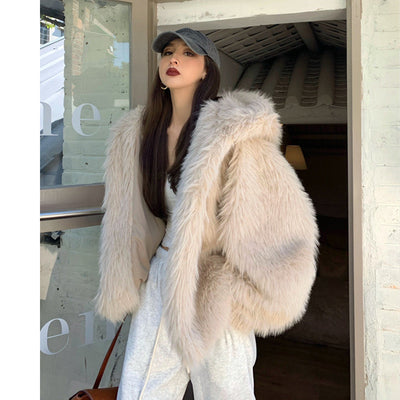 Pelliccia ecologica con cappuccio oversize Apricot One Size MUST HAVE